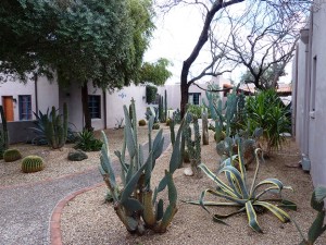 Lodge on the Desert in Tucson. iwanowski.blog