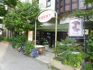 Restaurant-Ebert-Berlin-Kudamm. iwanowski.blog