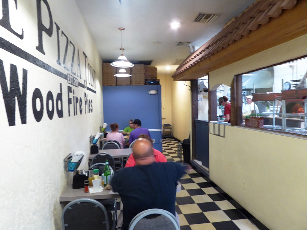 RestaurantTipp Florida Der Pizza Joint in Dunnellon › Iwanowski's